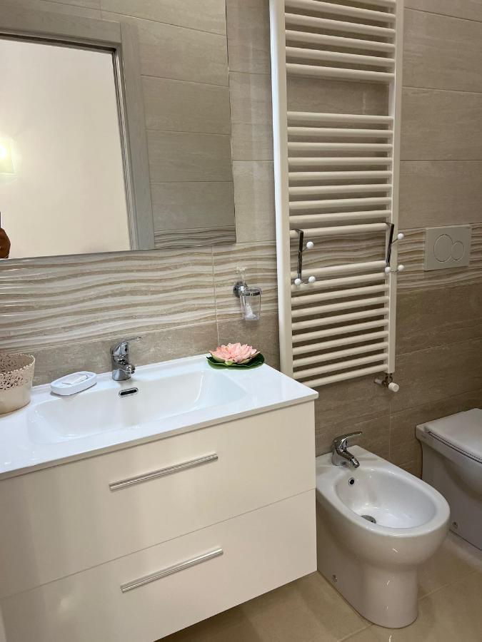Casa Vacanza Acqua Marina มันเฟรโดเนีย ภายนอก รูปภาพ